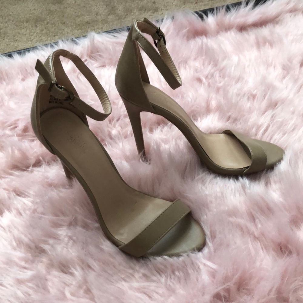 Nude strapped heels